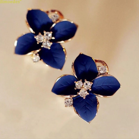 NEW ππΊ Crystal Royal Blue Flower Stud Earrings - Picture 4 of 5